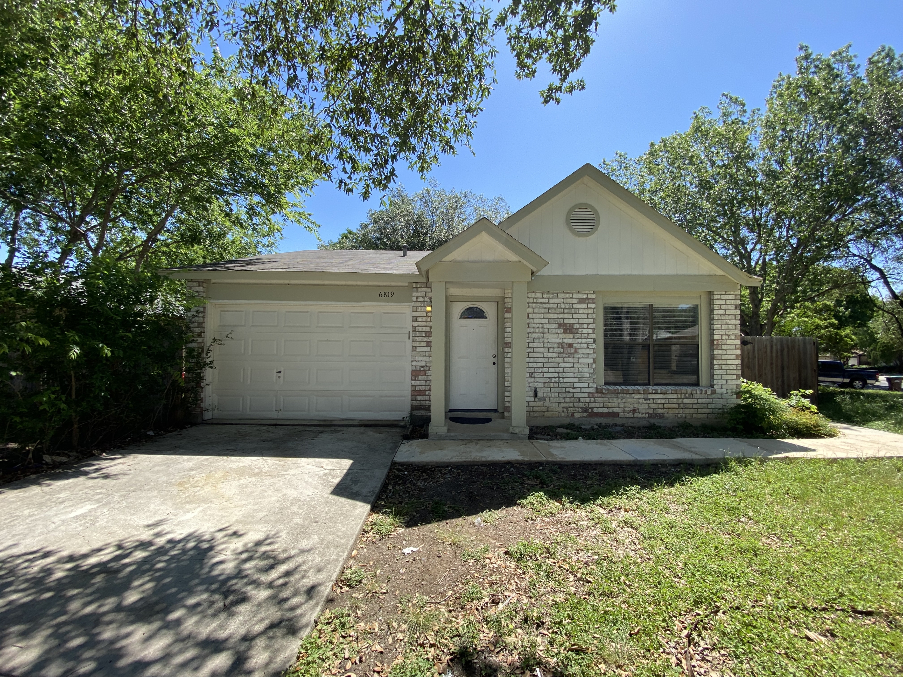 6819 Flaming Ridge Drive